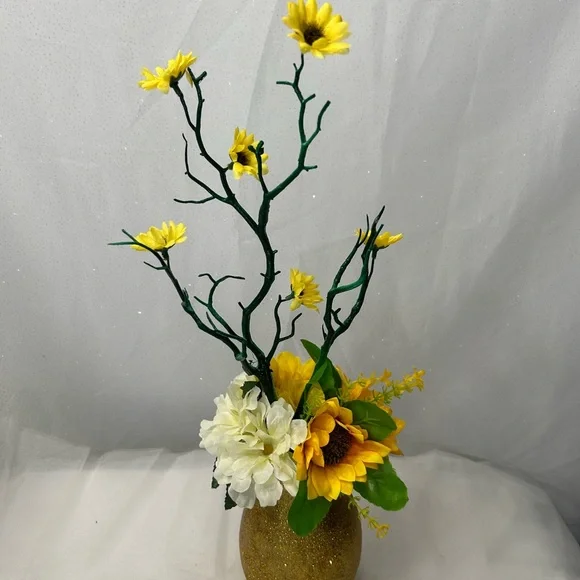 Centerpiece GOLD AND SUNFLOWER